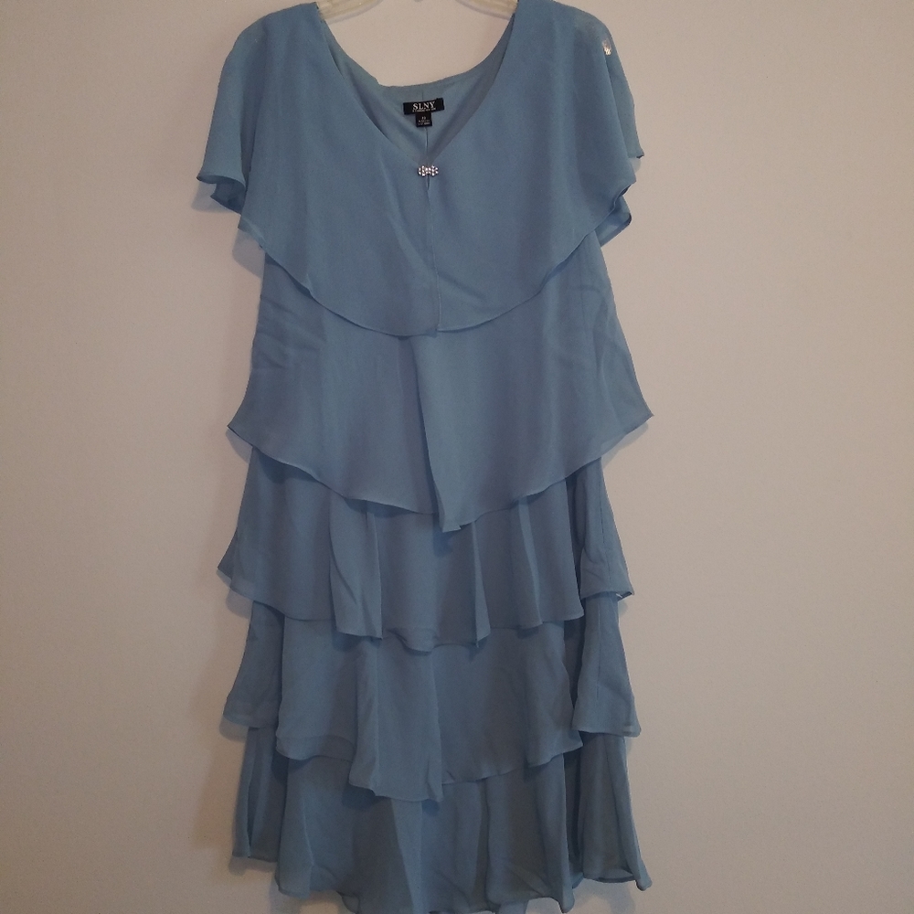 Dressy Short Sleeve Tiered Shift Dress